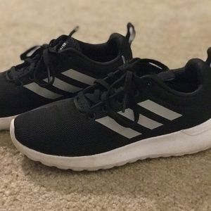 Adidas Shoes Sz Kids 4